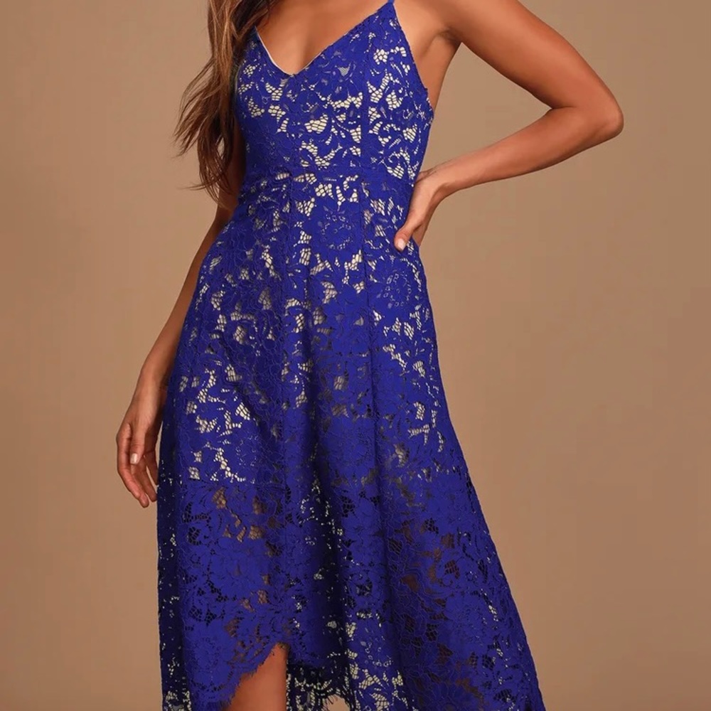 Lulu’s Blue Lace Midi Dress
